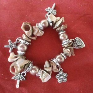 Beautiful seashell themed bracelet